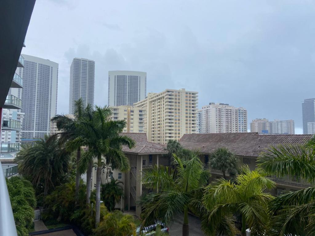 Beachwalk 1B-1B Apmt Amazing View 12A Hallandale Beach Zewnętrze zdjęcie